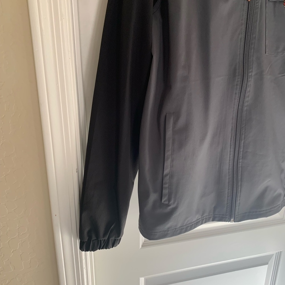 Voyager Medium Men's Black and Gray Hooded Jacket Full Zip - Picture 4 of 8
